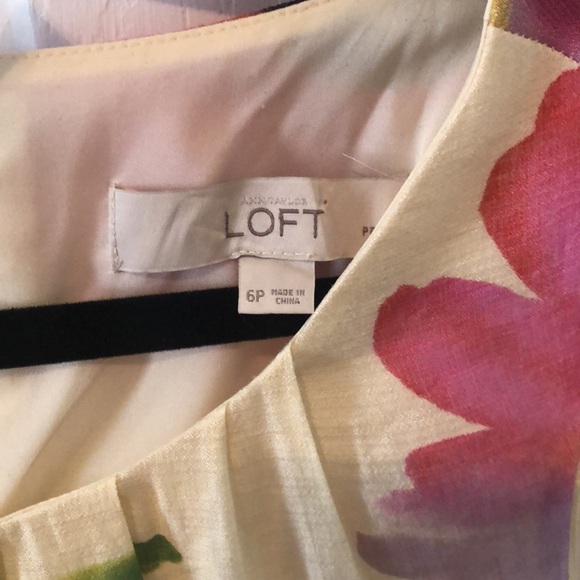 Summer shift dress with watercolor flower - Picture 3 of 3